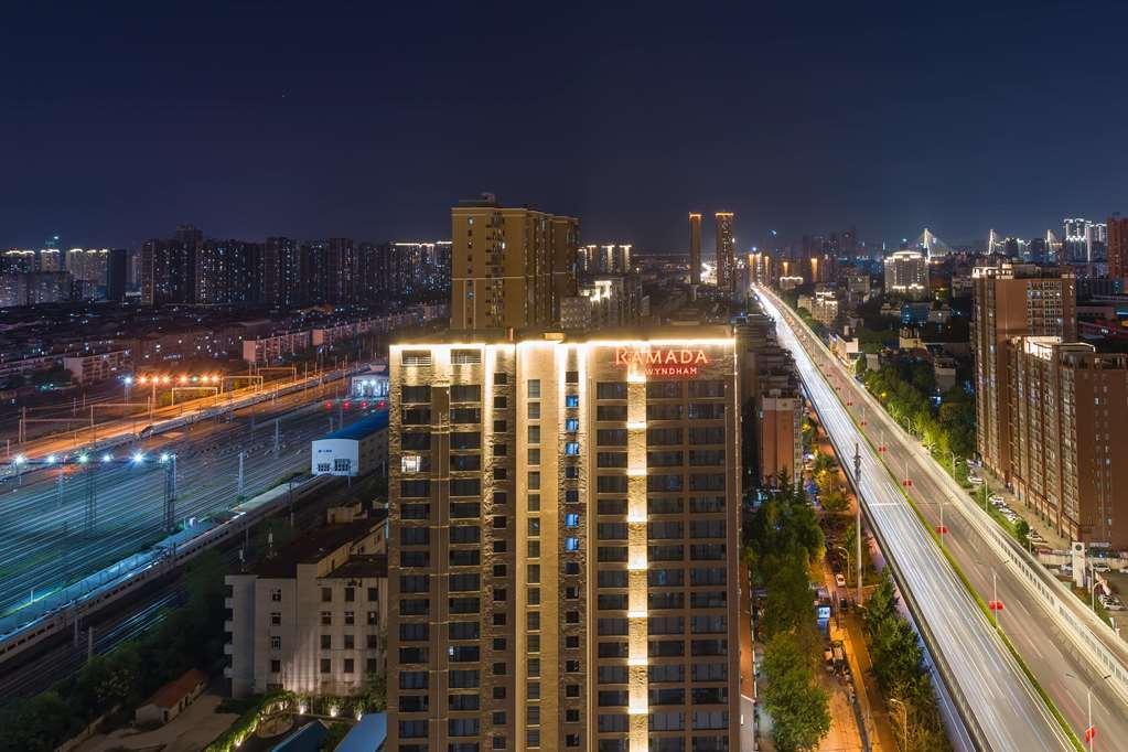 Ramada By Wyndham Wuhan Hankou Ngoại thất bức ảnh